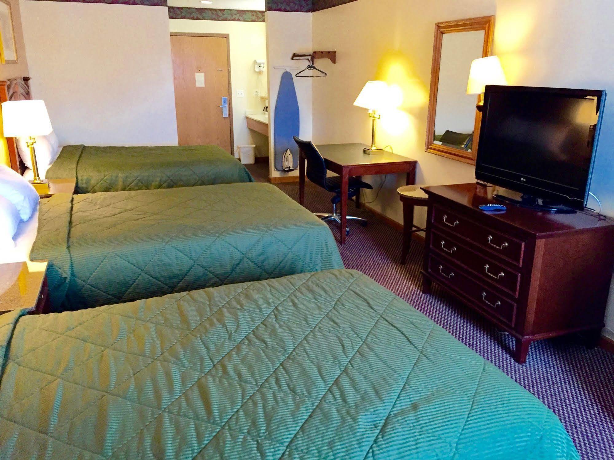 Executive Inn And Suites 沃基根 外观 照片
